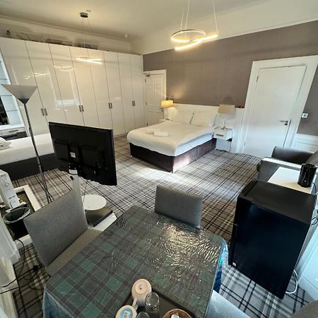 Luxury Family Room With Private Bathroom In The Heart Of Εδιμβούργο Εξωτερικό φωτογραφία
