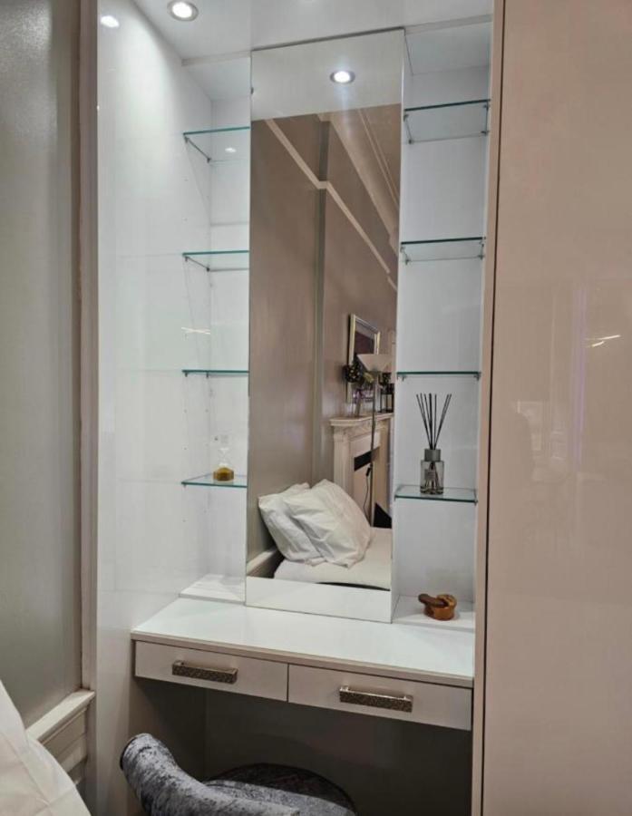 Luxury Family Room With Private Bathroom In The Heart Of Εδιμβούργο Εξωτερικό φωτογραφία