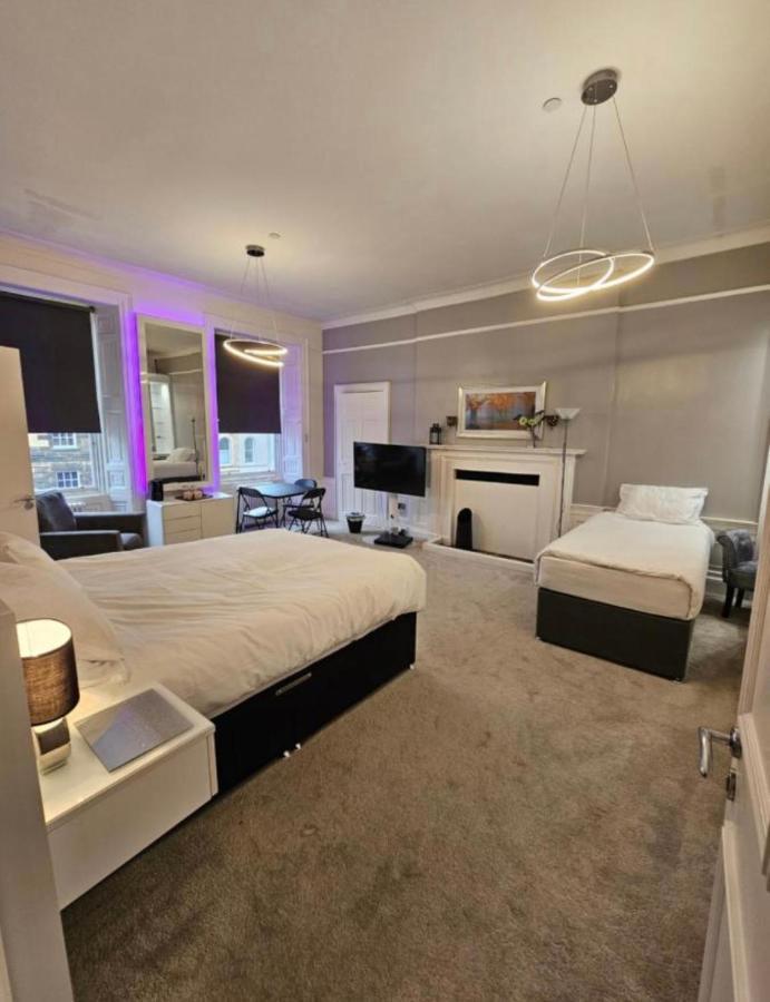 Luxury Family Room With Private Bathroom In The Heart Of Εδιμβούργο Εξωτερικό φωτογραφία