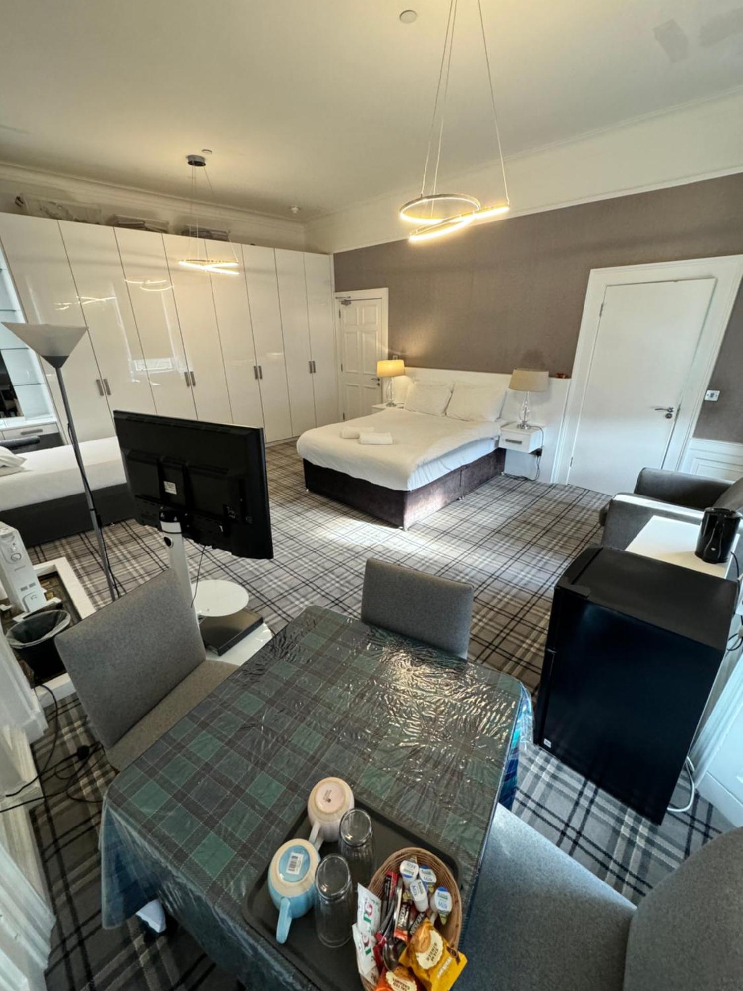 Luxury Family Room With Private Bathroom In The Heart Of Εδιμβούργο Εξωτερικό φωτογραφία